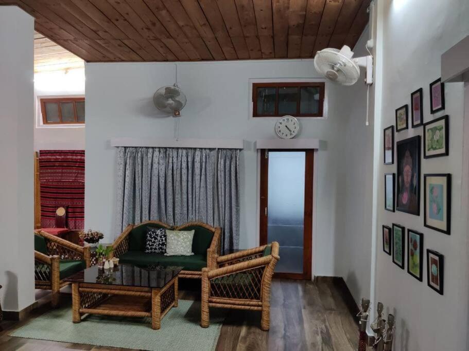 The Nook Rooftop Condo And Garden غاواهاتي المظهر الخارجي الصورة